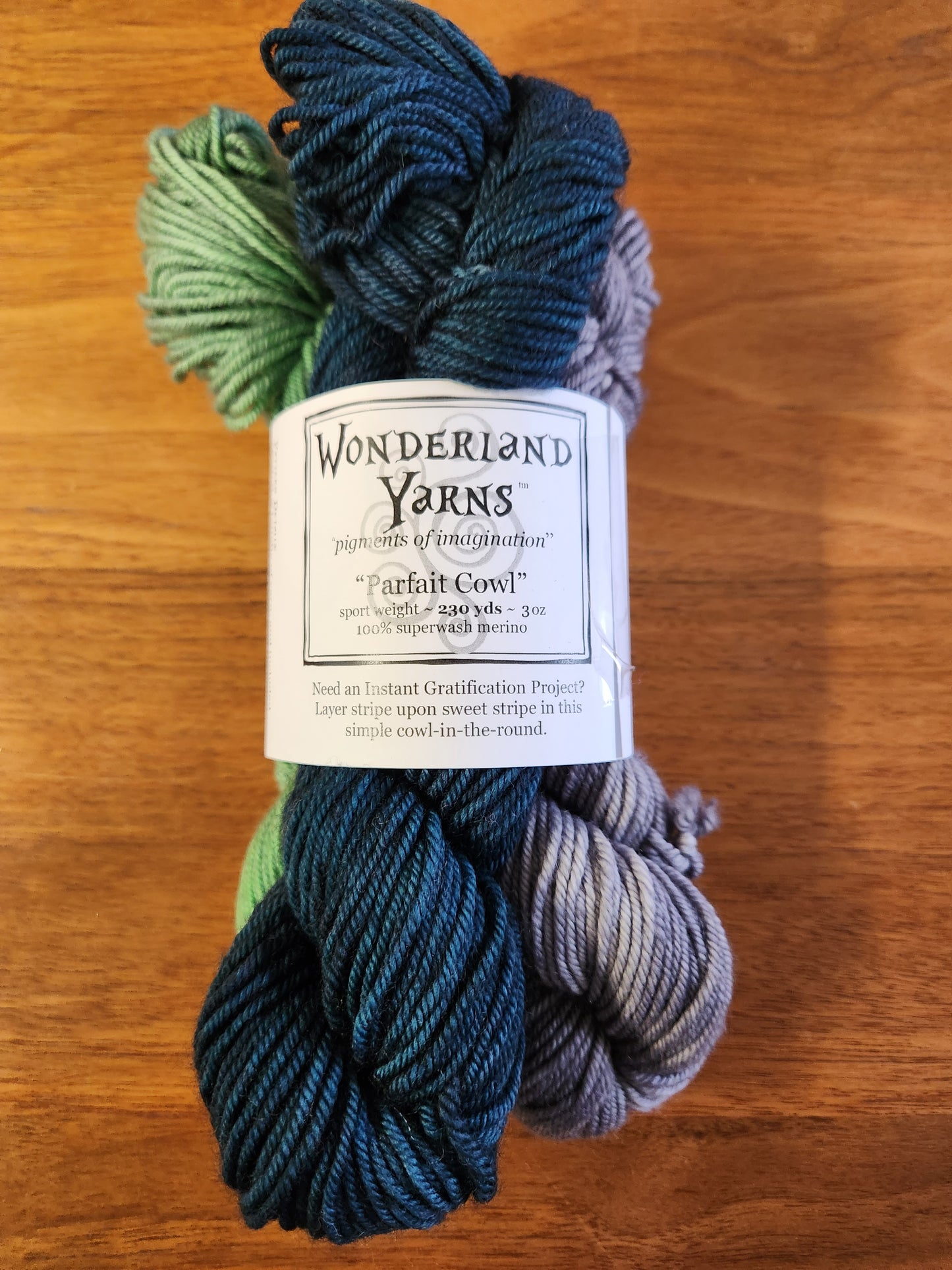 Wonderland Yarns Parfait Cowl Kit