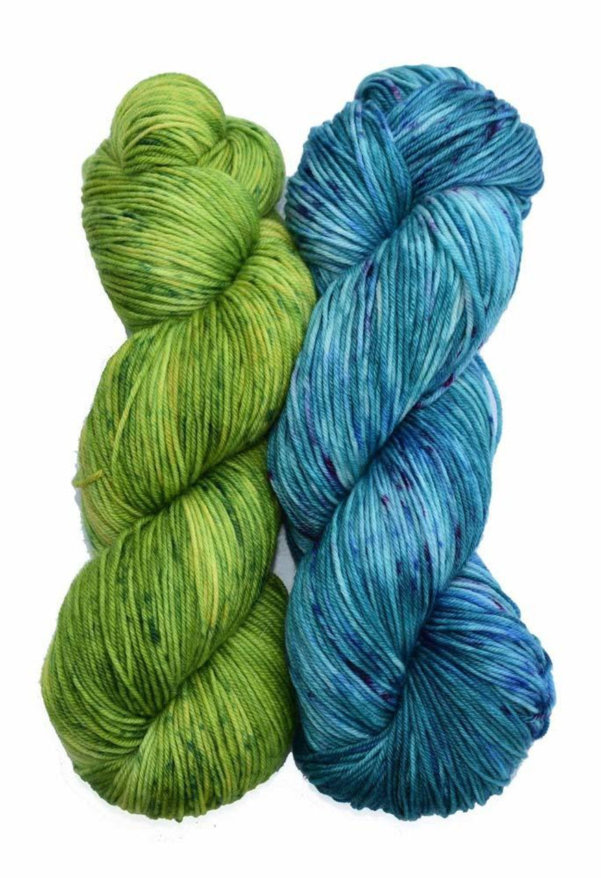 Wonderland Yarns Diminishing Colors Cowl Kit