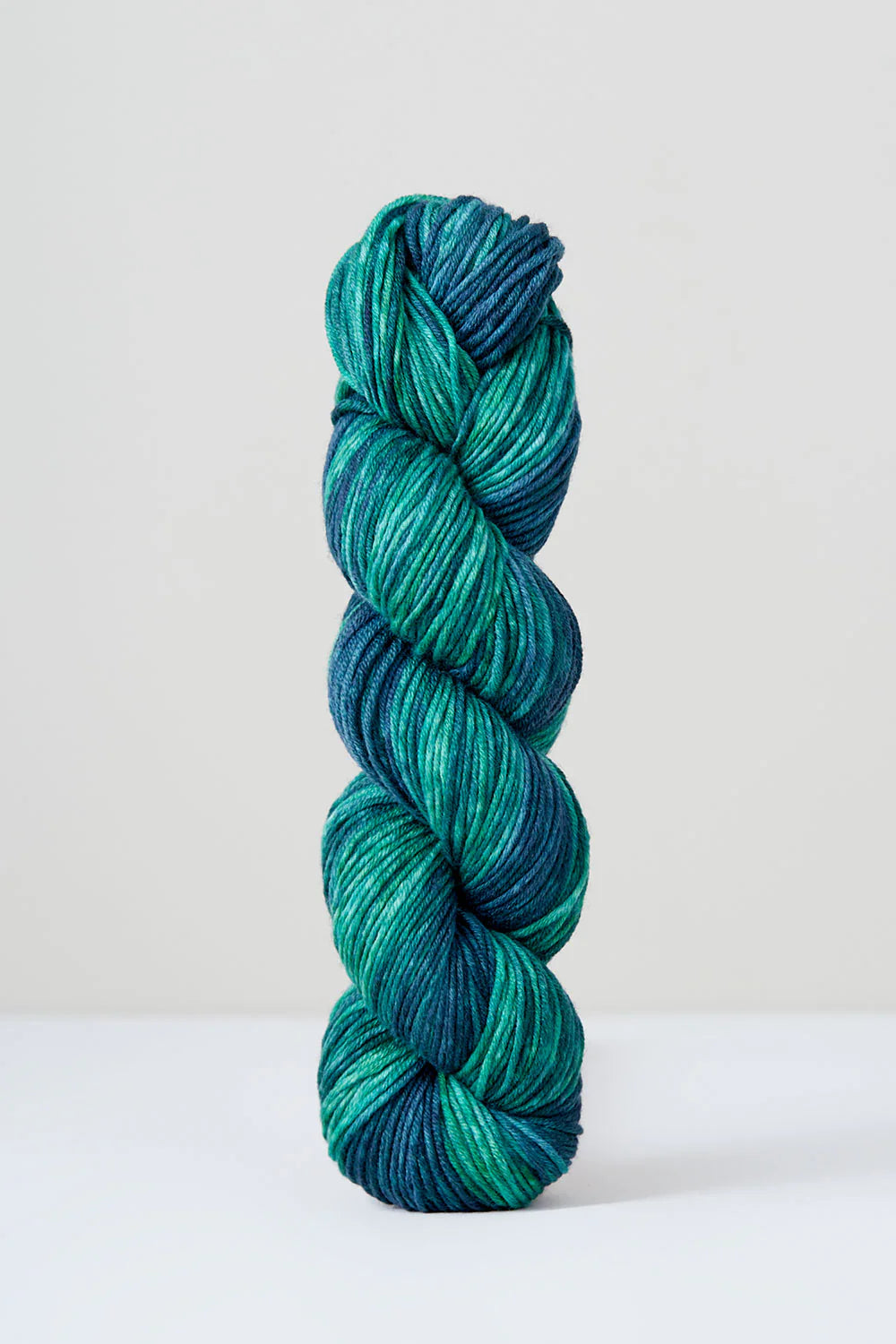 Monokrom Worsted by Urth Yarns