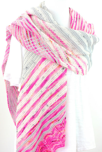Class: Goldfish Memory Shawl by Casapinka