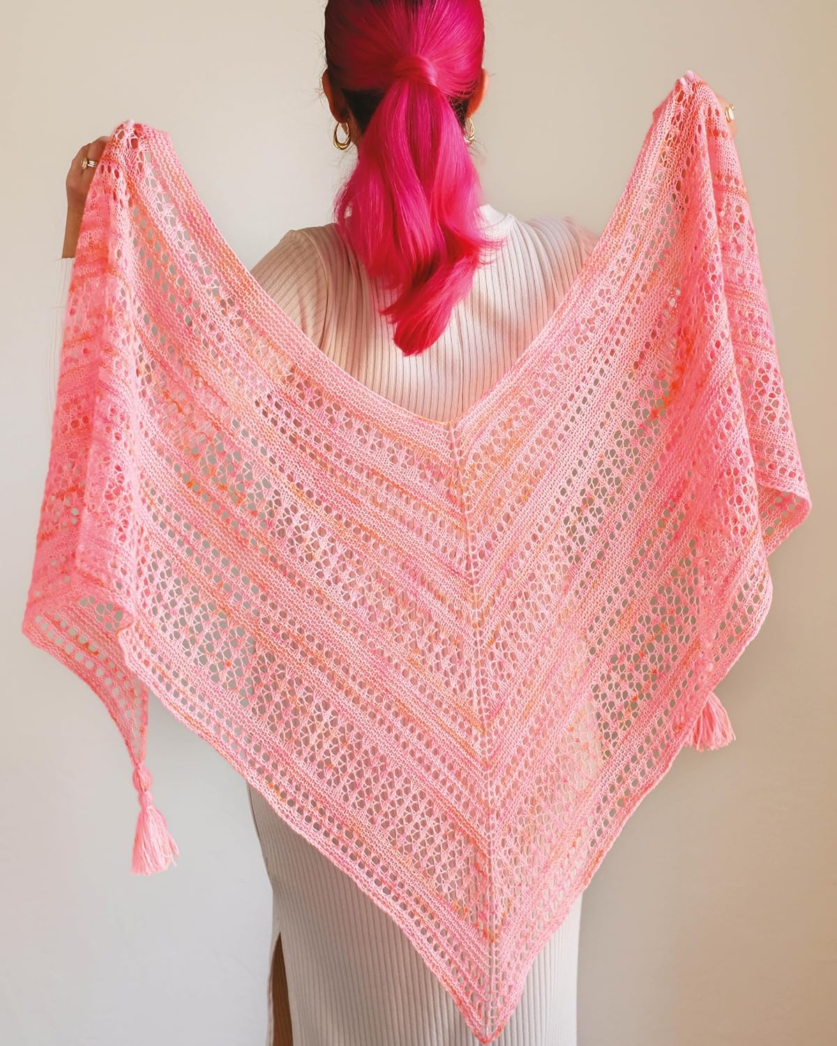One Skein Knitting: 18 knitting patterns for single skeins of yarn