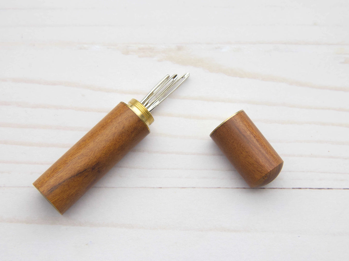 Fox & Pine Wooden Darning Needle Storage Case