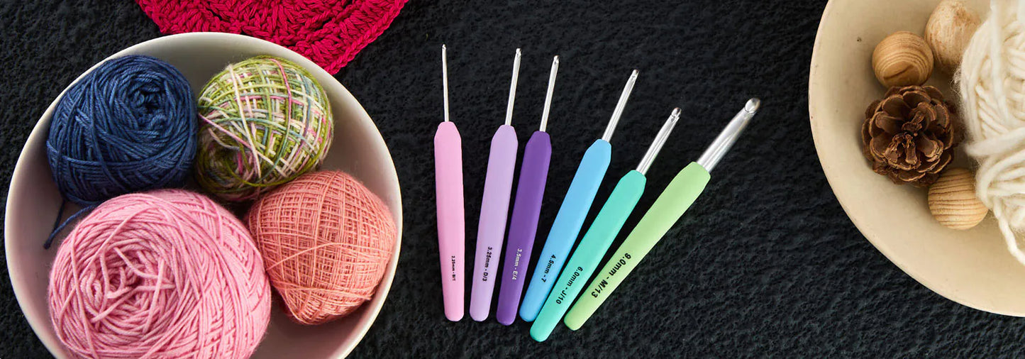 Waves 2.0 Crochet Hook by KnitPro